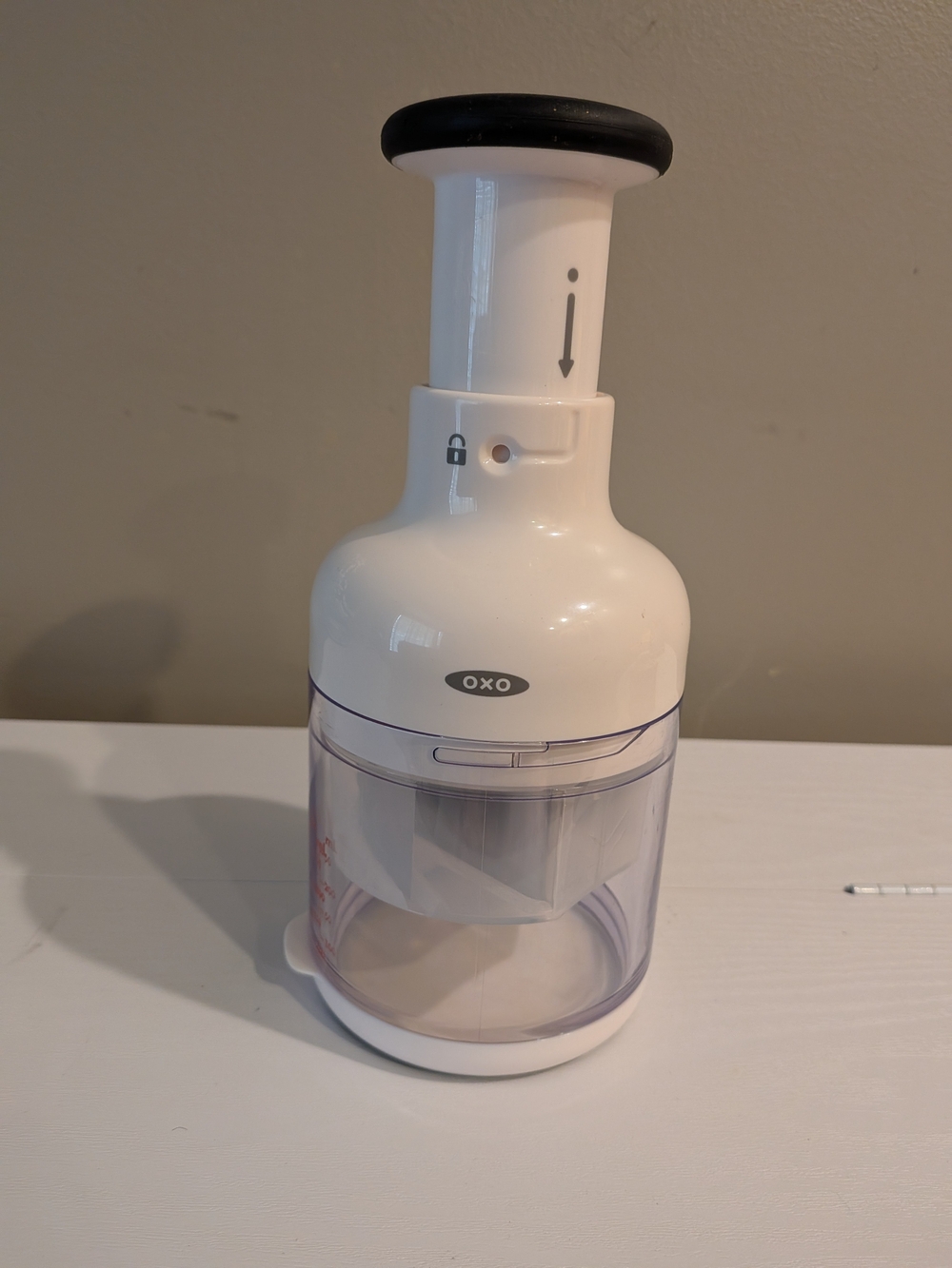 OXO Good Grips White Vegetable Chopper EUC